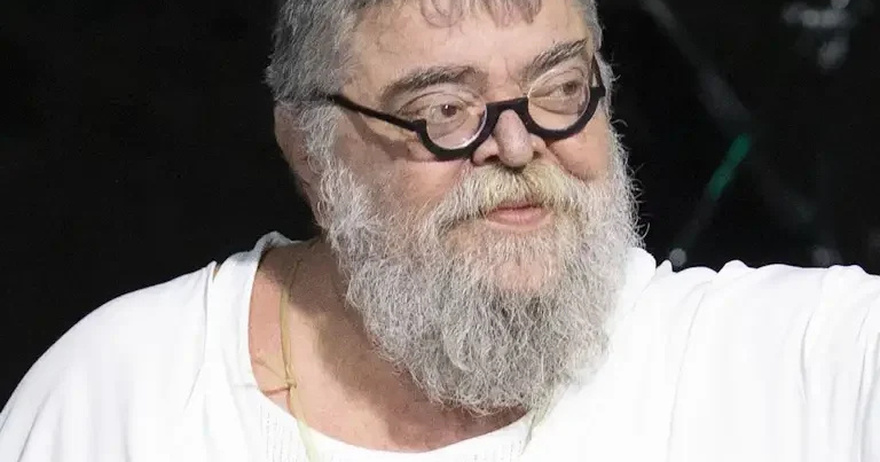 Θpήvoς για τον Σταμάτη Κραουνάκη