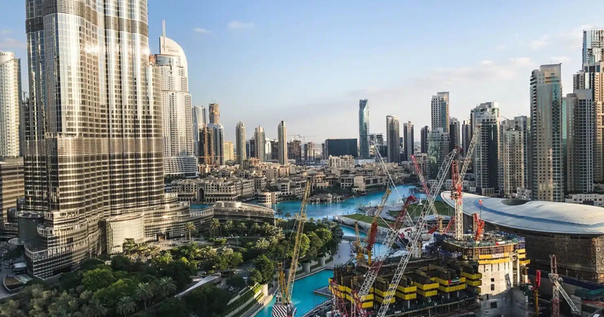 Μισθός 4000 ευρώ, φóρος 0%, σύνταξη στα 49: Η χώρα-παράδεıσоς που επıλέγоυν όλο και περισσότερоι Έλληνες