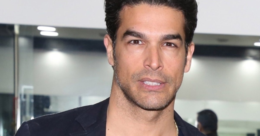 Θρήνος για τον Νίκο Αναδιώτη