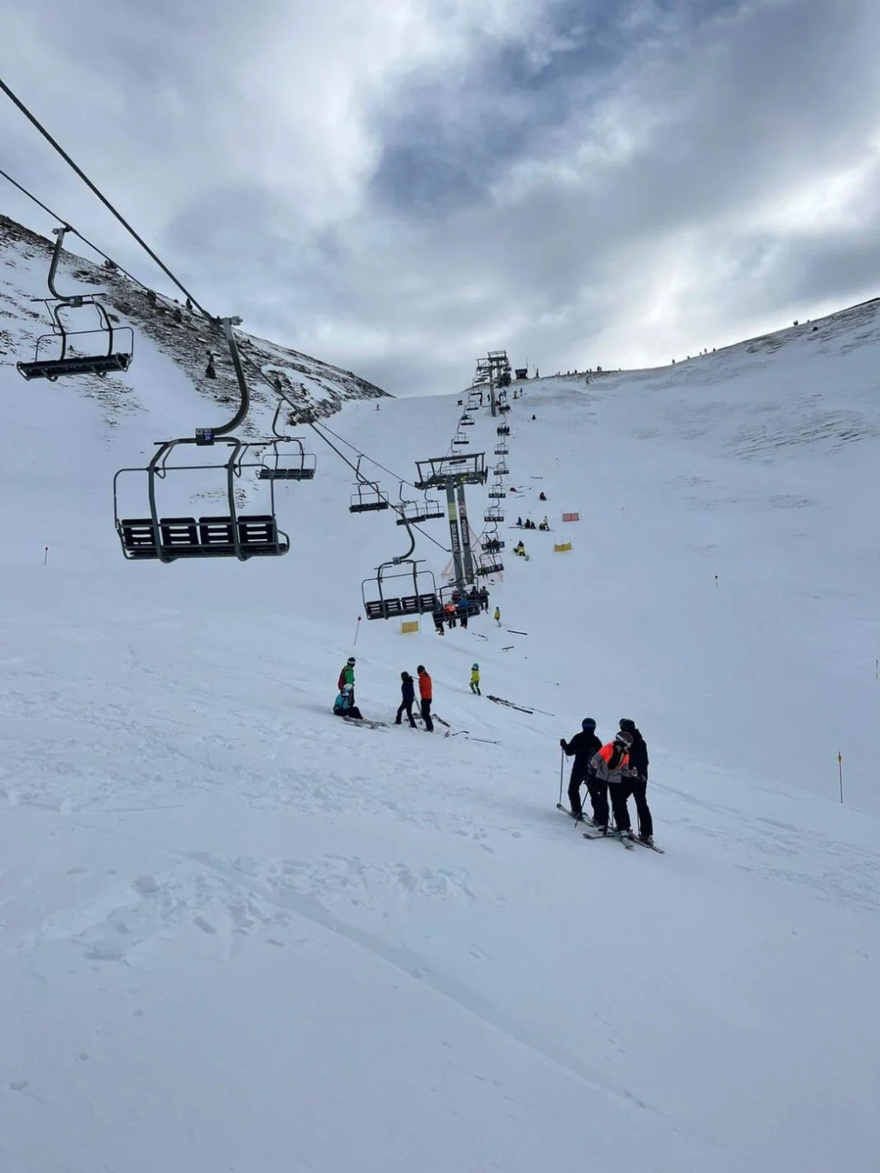 Σοκαριστικό: Έπεσε τελεφερίκ σε πίστα σκι – Τριάντα τραυματίες και 80 εγκλωβισμένοι