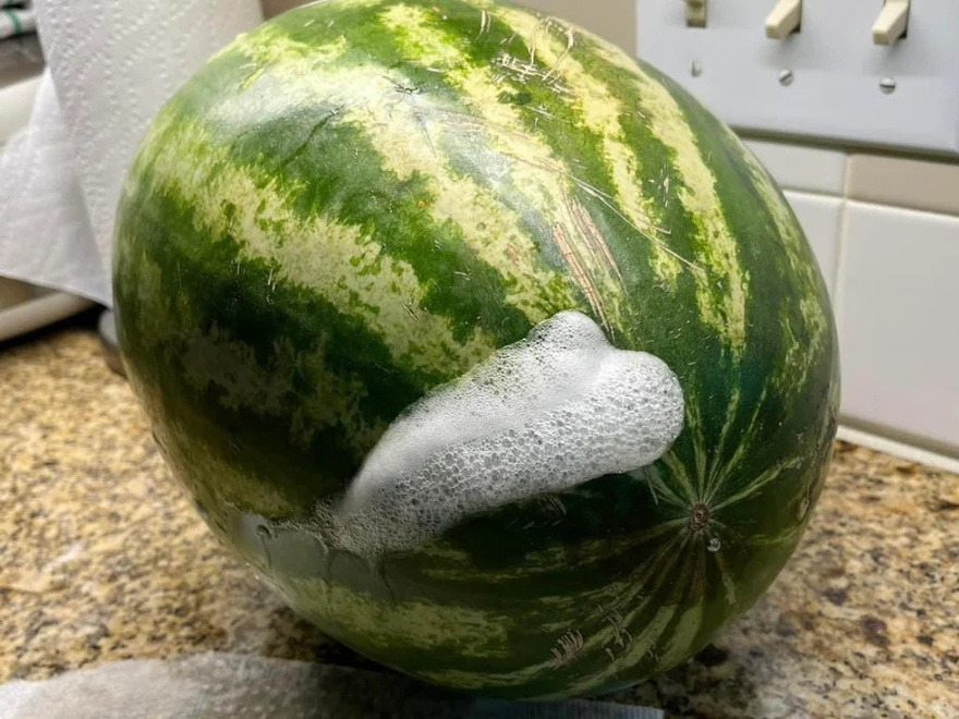 Καρπούζι: Μην αγνοήσετε αυτό το σημάδι και πετάξτε το χωρίς δεύτερη σκέψη