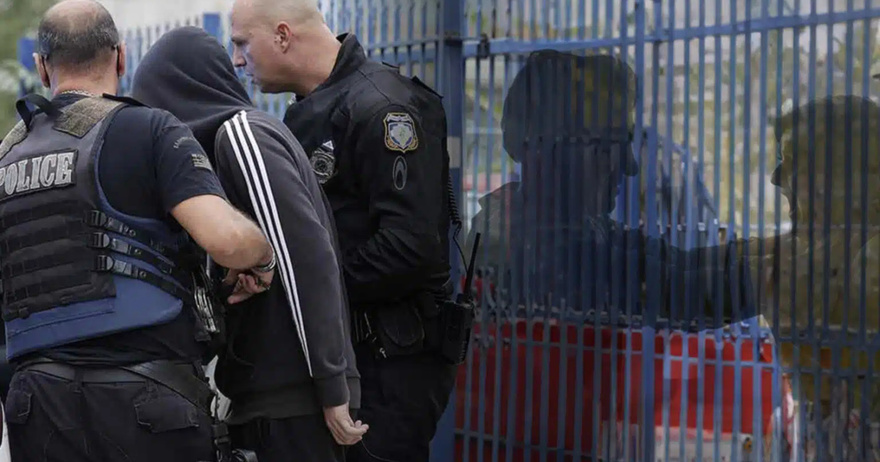 Μαθεύτηκε όλη η αλήθεια για τον 18χρονο μητροκτόνο – Σοκάρουν τα λόγια του – Αυτός είναι ο λόγος που σκό…σε την ίδια του την μήτέρα
