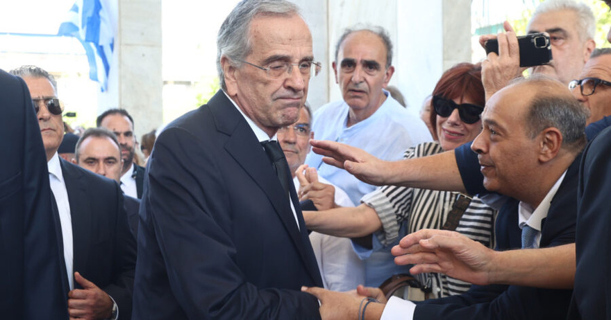 Νέος θpήvος για Αντώνη Σαμαρά