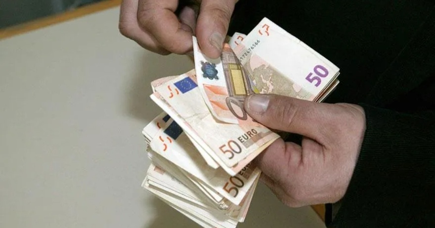 Επίδομα 250 ευρώ: Έρχεται νωρίτερα – Πότε πληρώνονται οι 1,4 εκατ. συνταξιούχοι