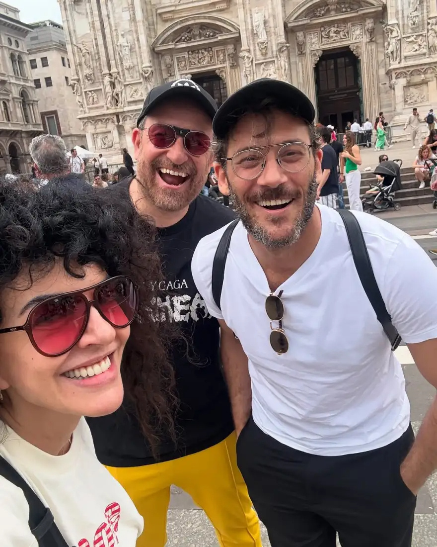 Σολωμού: Στη δημοσιότητα βίντεο με φιλιά στο στόμα με τον Αλμπάνη – Τι συμβαίνει μεταξύ τους