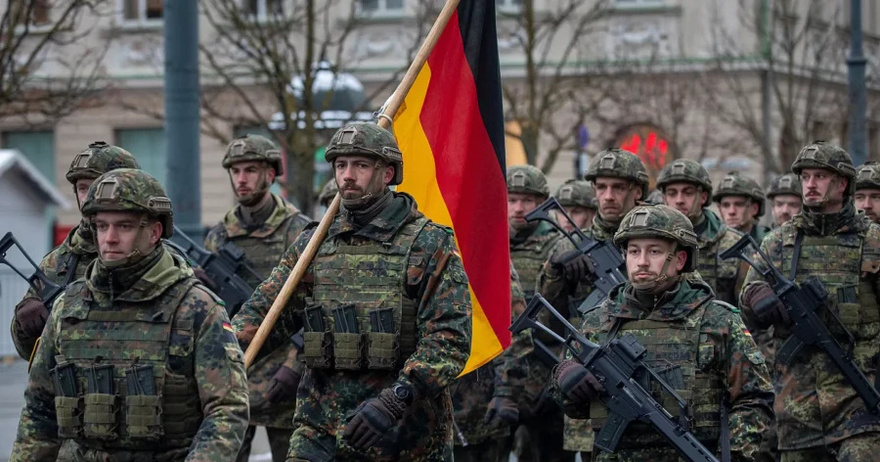 Γερμανία και Πολωνία προειδοποιούν για ρωσική επίθεση και ζητούν από την Ευρώπη να προετοιμαστεί για πόλεμο