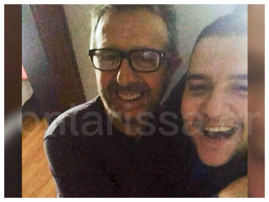 «Ήρθες στη ζωή μας σαν τον άνεμο…» – Ραγίζει καρδιές ο πατέρας του 26χρονου Αχιλλέα που έπεσε και σκοτώθηκε από την πεζογέφυρα στη Συγγρού