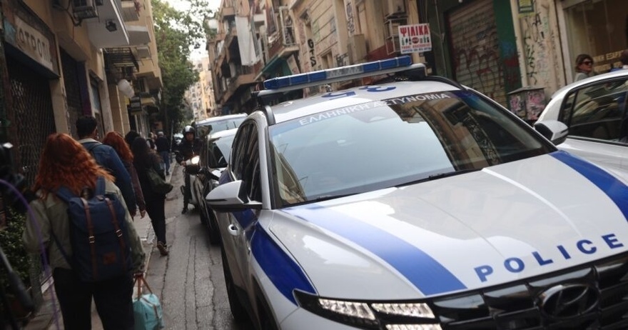 EKTAKTO: Νέα γυναικοκτονία στο Μενίδι – Σκότωσε την γυναίκα του πάνω σε