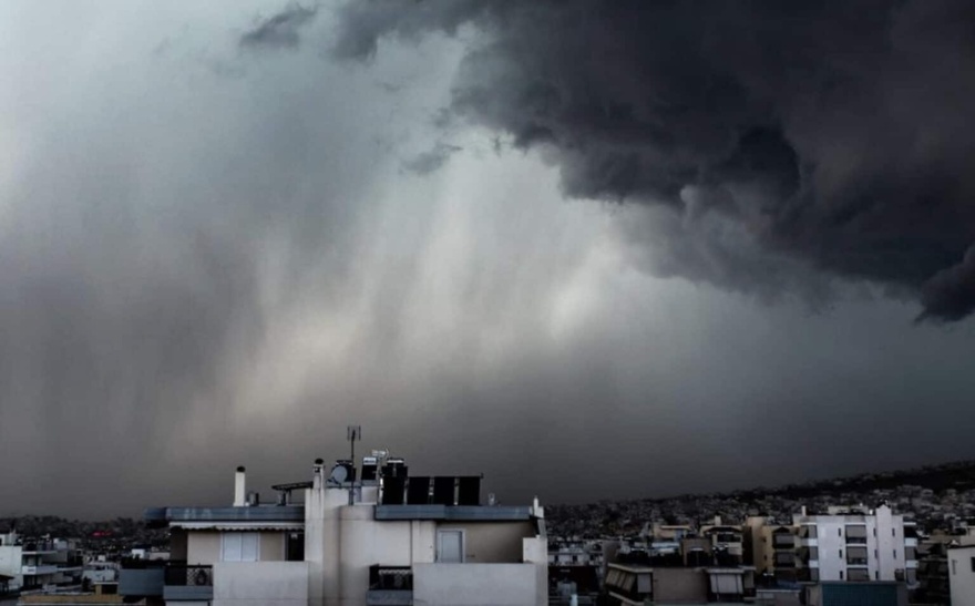 Έρχεται ακραία και επικίνδυνη καταιγίδα 48 ωρών – Οι 10 περιοχές που είναι στο «κόκκινο»
