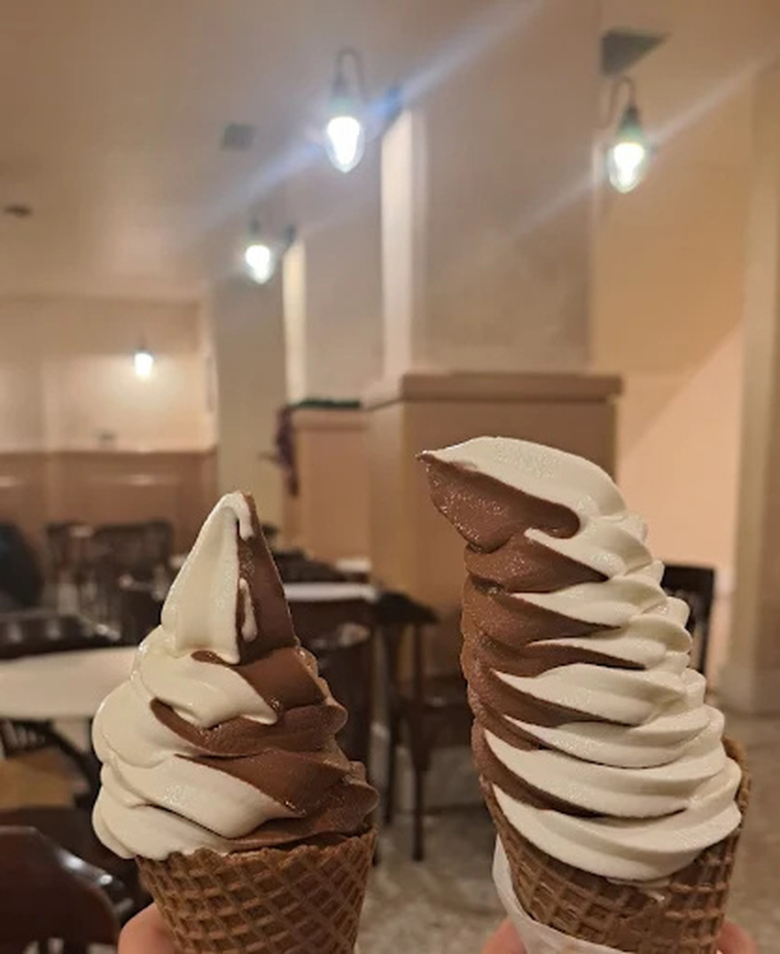 Krinos: Ο πιο κλασικός λουκουμάς της πόλης