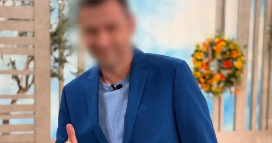 Σοκ στη δημοσιογραφική κοινότητα: Αυτός είναι ο γνωστός δημοσιογράφος που φέρεται να εκβίαζε τη Ζέττα Μακρή – Η πρώτη της δήλωση (βίντεο)