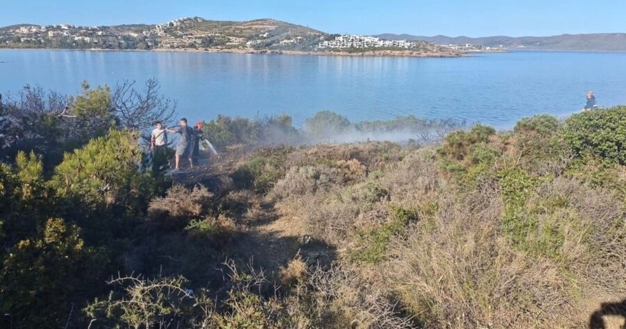 ΣΥΜΒΑΙΝΕΙ ΤΩΡΑ: Μεγάλη Φωτιά στην Χώρα μας – Συναγερμός στην Πυροσβεστική