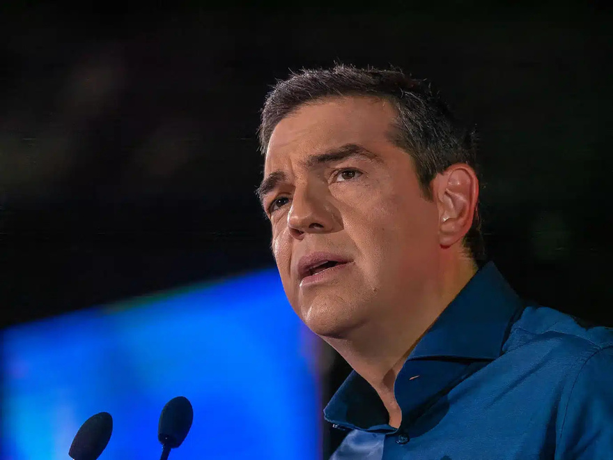 «Είμαι άθεος»: 10 διάσημοι Έλληνες που παραδέχτηκαν δημόσια ότι δεν πιστεύουν στον Θεό