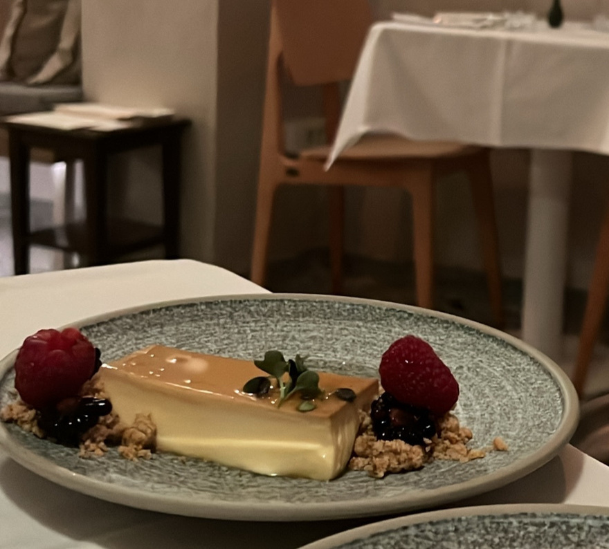 Via Maris: Μια Βερμουτερία Κρυμμένη στου Ψυρρή