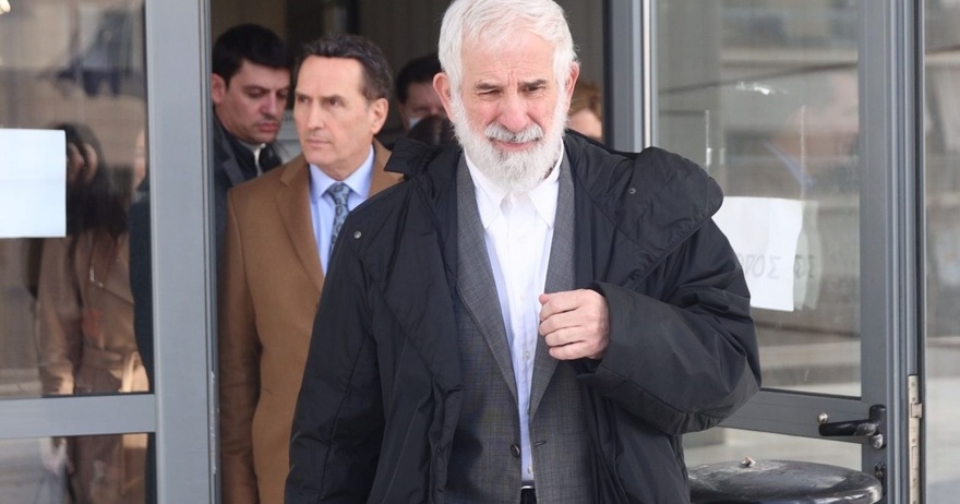 Πέτρος Φιλιππίδης: Δεν μπορεί να σταθεί στα πόδια του
