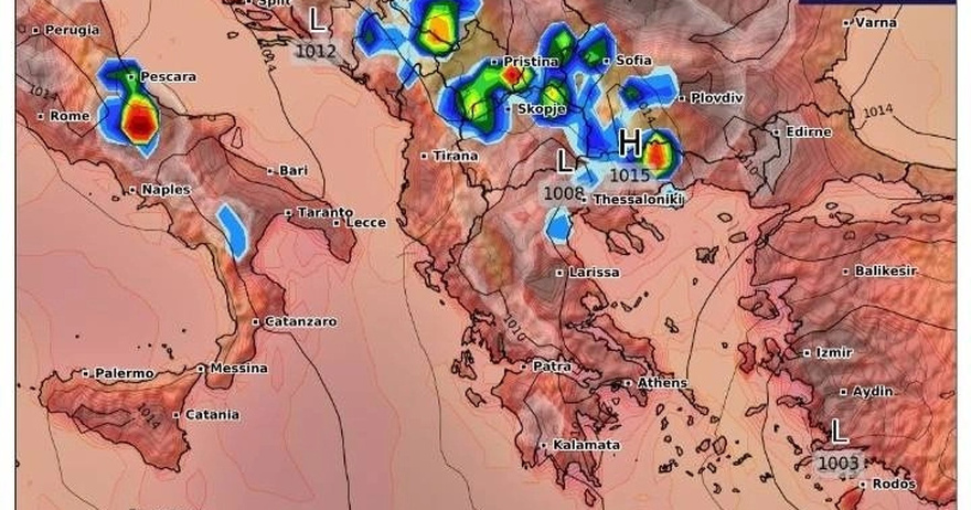 ΕΚΤΑΚΤΟ Καιρός: Κατεβαίνει κακοκαιρία – Έρχεται νυχτερινό….show με κεραυνούς – Που θα χτυπήσει το φαινόμενο