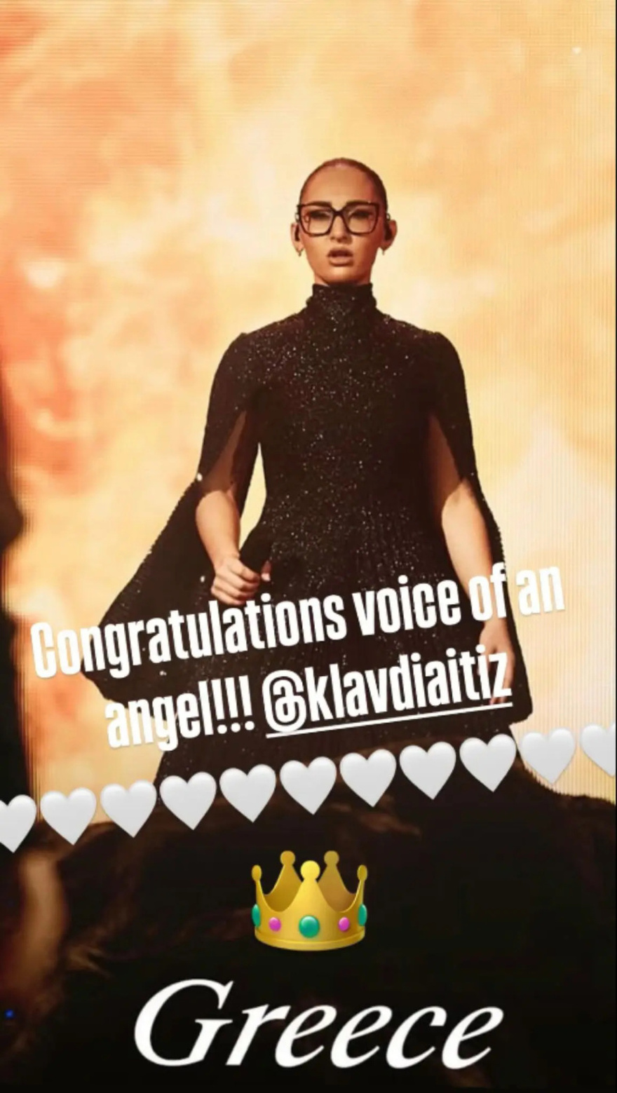 Η ανάρτηση όλο νόημα από Μαρίνα Σάττι για Klavdia