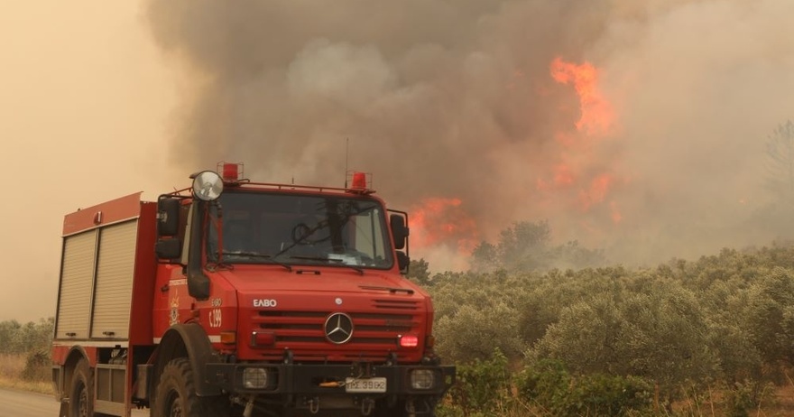 Κόκκινος Συναγερμός: Μεγάλη Φωτιά Τώρα καίει τα πάντα στο πέρασμά της – Σοκαριστικές εικόνες