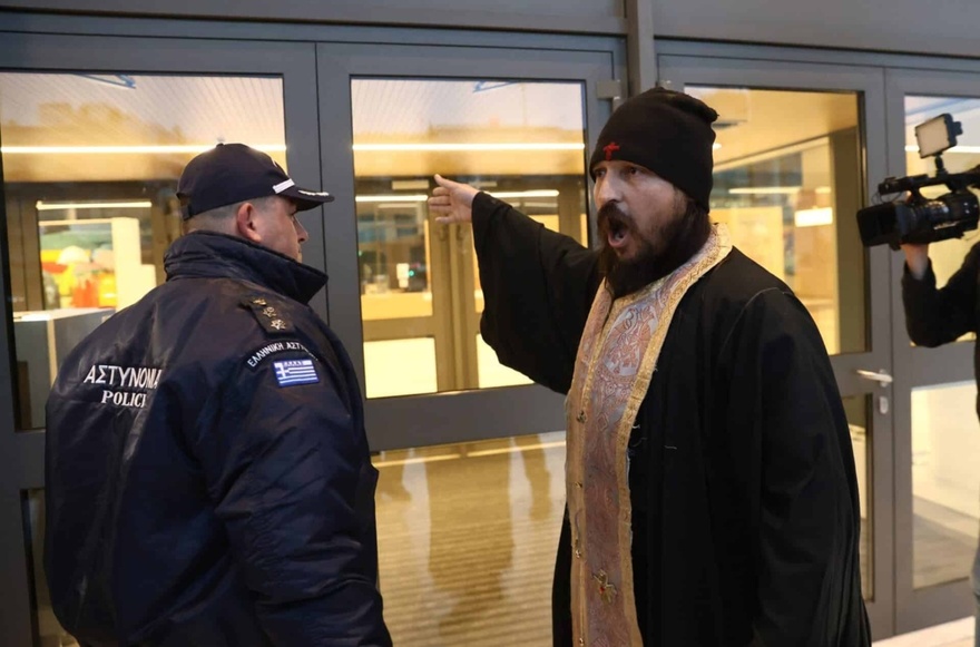 Επεισόδια τώρα στην Εθνική Πινακοθήκη από φανατικούς ορθόδοξους