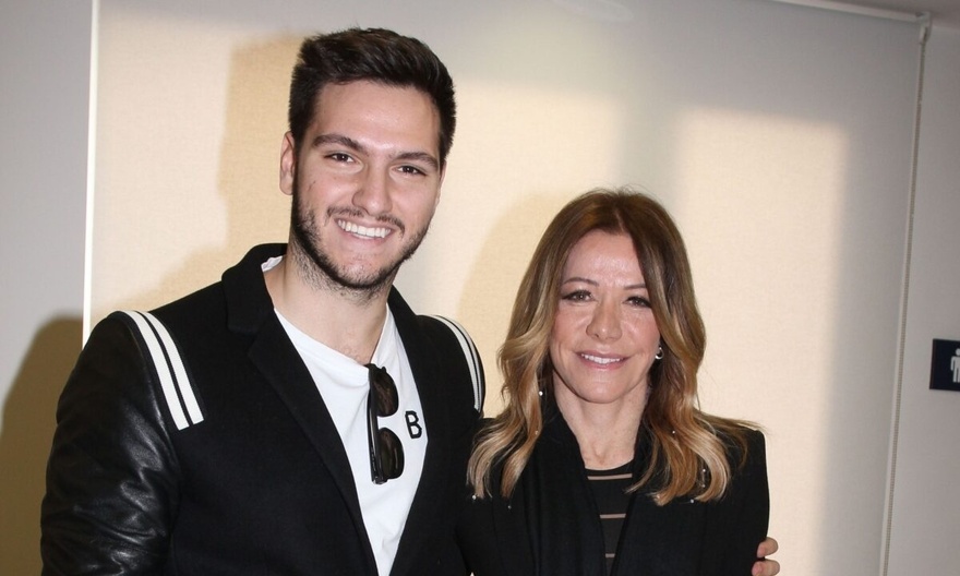 Ίδιος ο πατέρας του: Σπάνια εμφάνιση για τον γιο της Μαριάννας Λάτση και του Νίκου Κούρκουλου