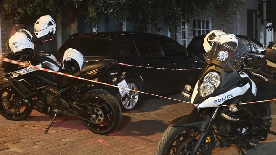 Άγιος Δημήτριος: 4 διαρρήκτες τραυμάτισαν αστυνομικούς κατά τη διάρκεια καταδίωξης – Ανθρωποκυνηγητό για τον εντοπισμό τους