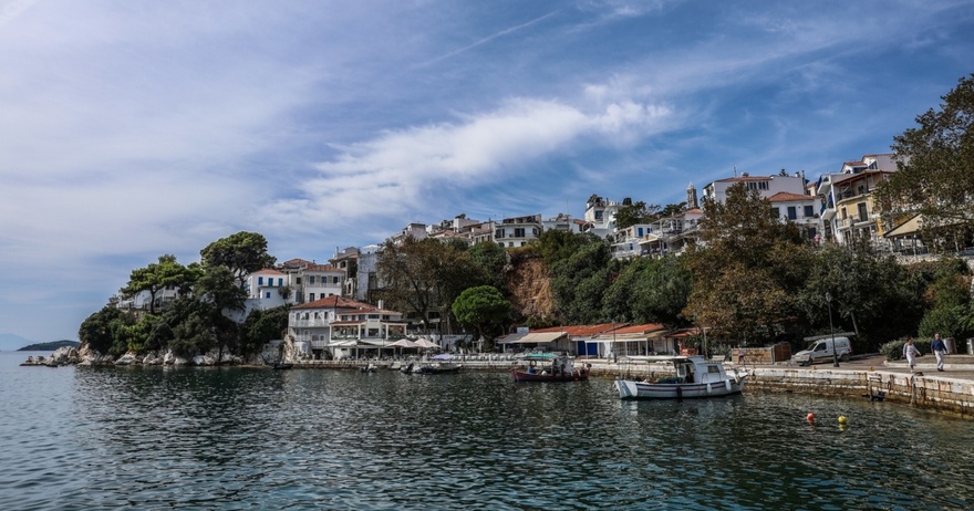 ΦΡΙΚΗ: ΒΡΗΚΑΝ ΝΕΚΡΗ ΤΗΝ ΑΝΑΣΤΑΣΙΑ ΑΓΚΑΛΙΑ ΜΕ ΤΗΝ 6 ΜΗΝΩΝ ΚΟΡΗ ΤΗΣ – ΣΥΝΕΛΗΦΘΗ ΣΤΗ ΣΚΙΑΘΟ Ο ΥΠΟΠΤΟΣ