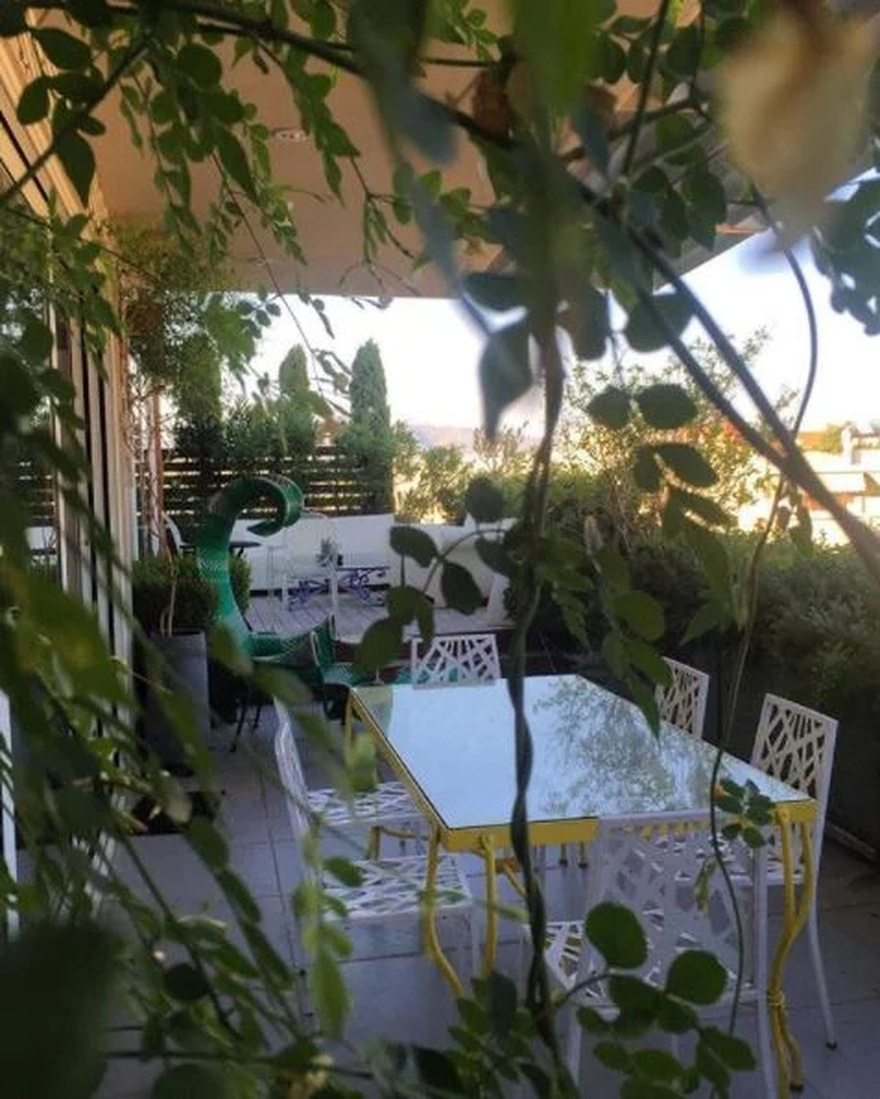 Μιχάλης Κεφαλογιάννης: Το εντυπωσιακό σπίτι του που θυμίζει μικρό παλάτι και η παραμυθένια διακόσμηση