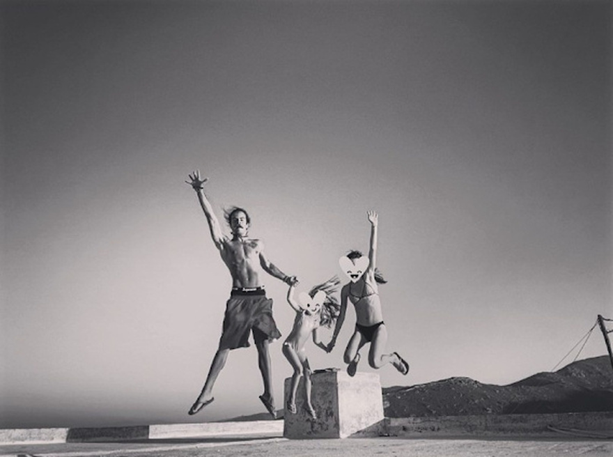 Άγγελος Λάτσιος: Θα λιώσετε! Οι πέντε φώτο με τη μικρή του αδερφή, Μαρίνα στην Άνδρο