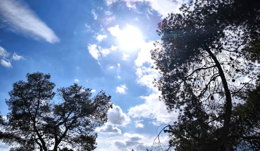 Έπεσαν… έξω όλες οι προβλέψεις – Μεγάλη ανατροπή: «Κλείδωσε» σήμερα ο καιρός της Μεγάλης Εβδομάδας – Έτσι θα κάνουμε Πάσχα