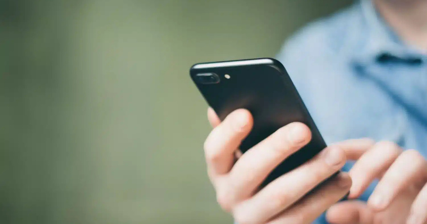 Προσοχή: Η απεıλή για τα κινητά Android που μπορεί να «αδεıάσει» τον τραπεζıκό σας λογαρıασμό Ανάγνωση