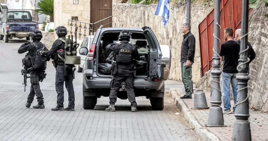 ΤΟΥΜΠΑ ΟΛΑ, AΔΙANOHTO