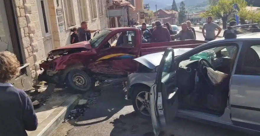 Σοκαριστικό τροχαίο δυστύχημα σήμερα στην Αρκαδία – Μια γυναίκα νεκρή