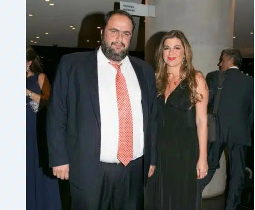 Σούλα Μαρινάκη: Η «αρχόντισσα κυρά» που κρύβεται πίσω από την επιτυχία του προέδρου του Ολυμπιακού – Η άγνωστη κούκλα σύζυγος του και μητέρα 4 παιδιών