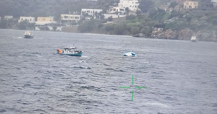 Σοκ σε μεγάλο νησί της Ελλάδας: Τον βρήκαν στη θάλασσα, χωρίς κεφάλι – Φοράει τζιν και πράσινη μπλούζα