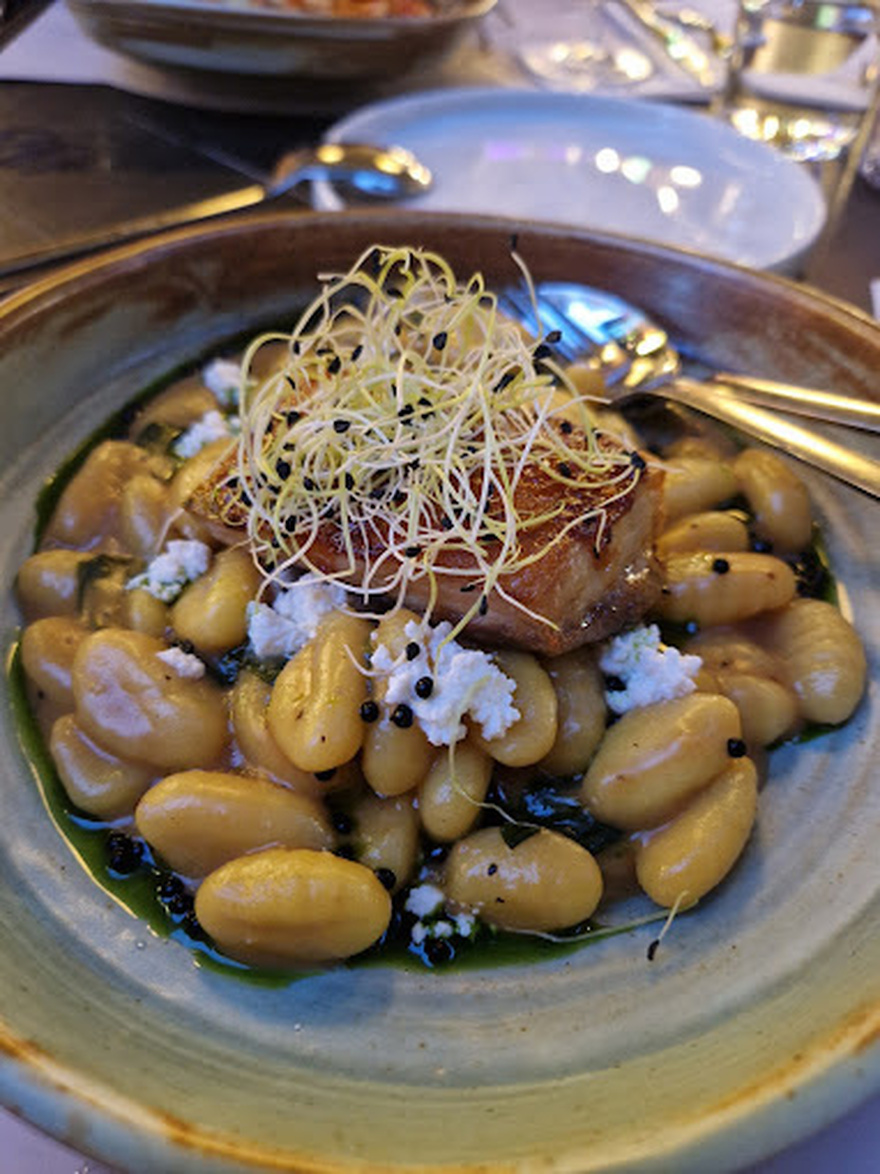 Gaya Athens: Ένα μοναδικό εστιατόριο-μπαρ