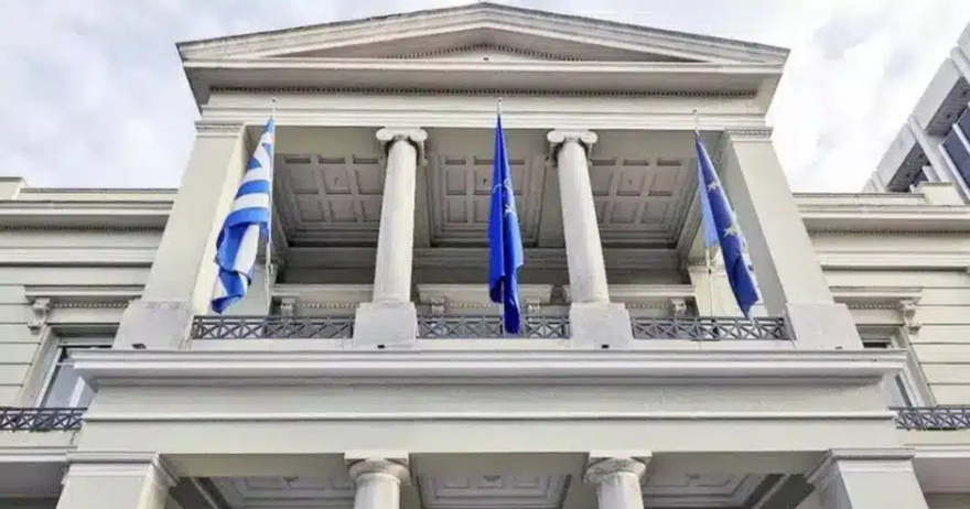 Άμεση απάντηση της Ελλάδας στη Ρωσία: «Απειλές κατά κυρίαρχων κρατών αυτοδικαίως απορρίπτονται»