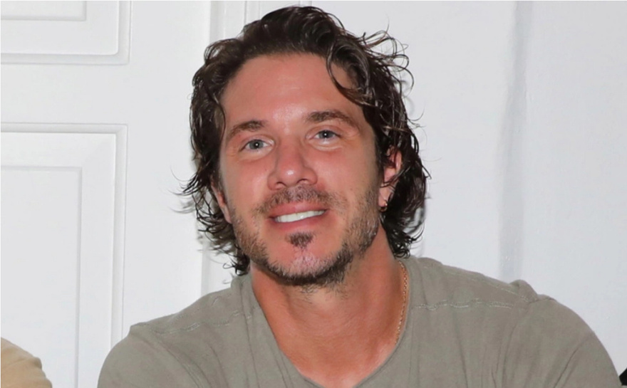 Κατάθεση ψυχής από τον Οικονομόπουλο: «Πιστεύω πάρα πολύ στον Χριστό και είμαι ευτυχισμένος για αυτό»