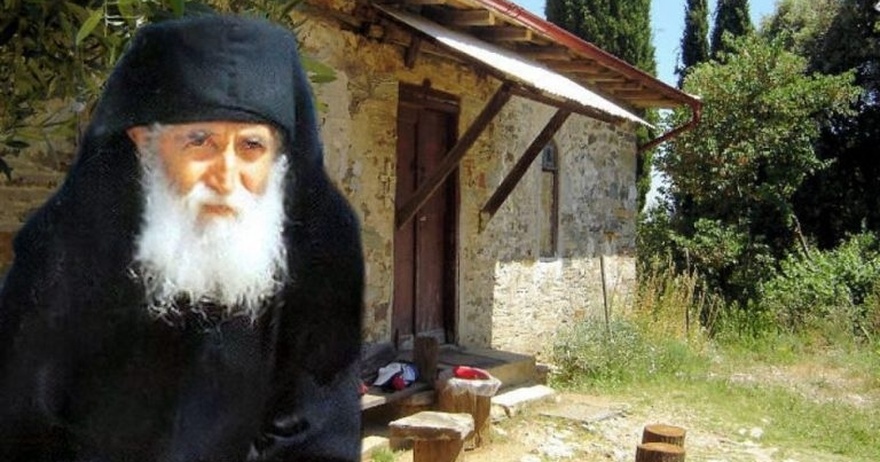 Σοκ με την… πρόβλεψη του Γέροντα Παΐσιου: «Σε 3 μήνες θα γίνει πόλεμος στην Ελλάδα! Αγοράστε λάδι και αλεύρι! Ο κόσμος θα πεινάσει!»