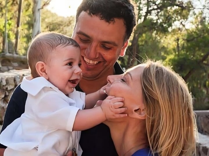 Τζένη Μπαλατσινού: «Μια γυναίκα μπορεί να κάνει παιδί και στα 20, μπορεί και στα 50»