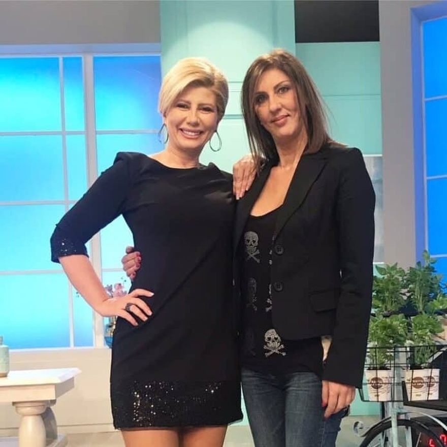 Αυτή είναι η γνωστή δημοσιογράφος που συνέλαβαν σε έλεγχο αλκοτέστ στην Αττική Οδό – «Θα σας τελειώσω» φώναζε στους αστυνομικούς