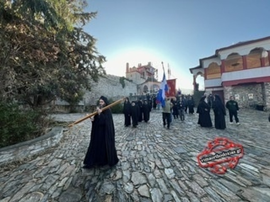 Το Άγιο Όρος γιόρτασε τα Θεοφάνια με εκατοντάδες προσκυνητές να δίνουν το παρών