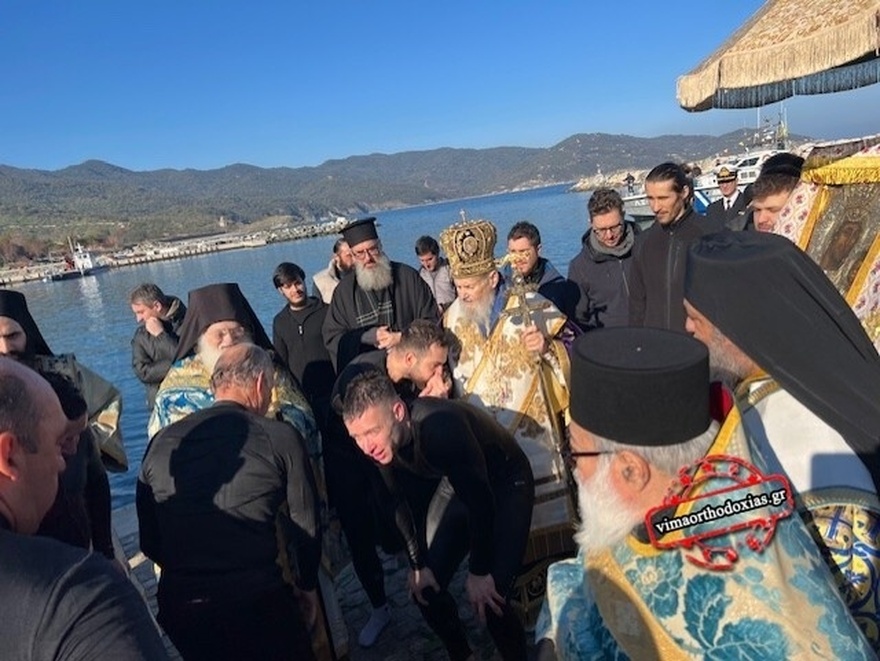 Το Άγιο Όρος γιόρτασε τα Θεοφάνια με εκατοντάδες προσκυνητές να δίνουν το παρών