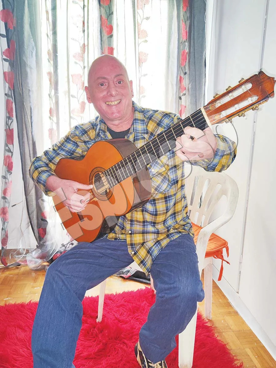 Χίλια μπράβο στην οικογένεια του Γιώργου Βασιλείου: Η νέα ζωή του Γιώργου Λαμπάτου- Ζει πλέον στο διαμέρισμα που του παραχώρησαν