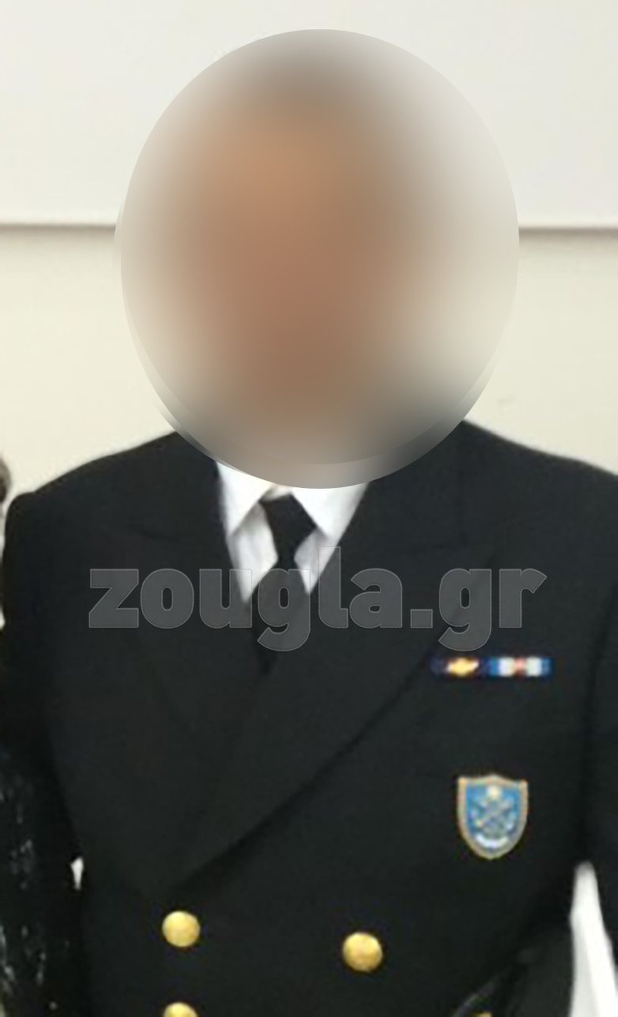 Σοκάρει η σύζυγος του λιμενικού: «Ήξερα ότι πηγαίνει με άνδρες, όχι με αγόρια»