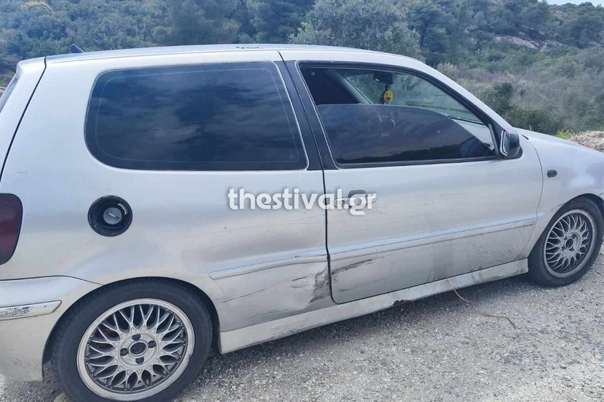 Χαλκιδική: Φονική συμπλοκή οδηγών στη μέση του δρόμου, νεκρός ο ένας – Παρασύρθηκε από ΙΧ η αστυνομικός που έσπευσε στο σημείο