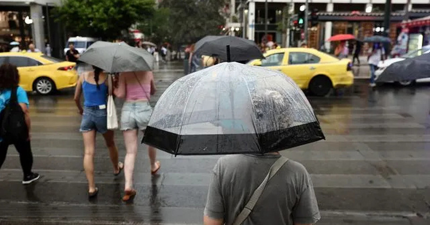Άνοιξαν οι ουρανοί στη χώρα μας – Δείτε που βρέχει τώρα