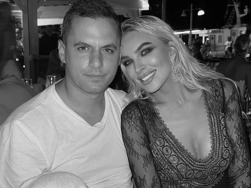 Κατερίνα Καινούργιου – Παναγιώτης Κουτσουμπής: Η γνωριμία, η πρόταση γάμου στο Παρίσι και η ανακοίνωση της εγκυμοσύνης