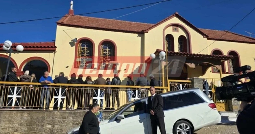 Αχαΐα: Σπαραγμός στην κηδεία του 3χρονου Ανδρέα – «Πού είσαι αγάπη μου» φώναζε η μητέρα του