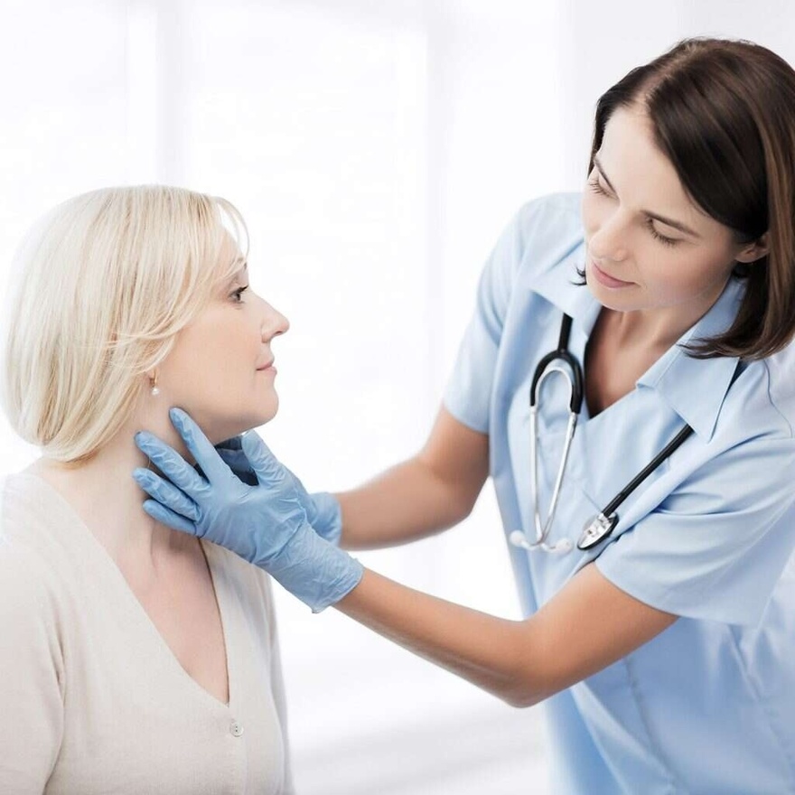 Ένα μήνα πριν από Καρδιακή Προσβολή: Το Σώμα σας θα σας Προειδοποιήσει με αυτά τα 7 Σημάδια