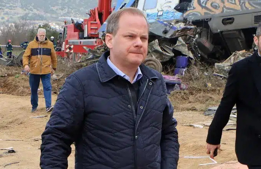 Δύσκολες ώρες για τον Κώστα Καραμανλή